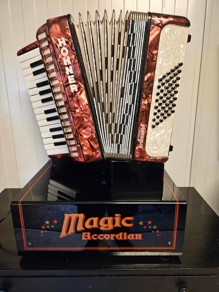 Zelfspelende accordeon, Muziek en Instrumenten, Accordeons, Zo goed als nieuw, Overige merken, Ophalen