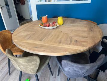 Ronde Eettafel 150cm + 6 Stoelen beschikbaar voor biedingen