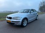 BMW 1-Serie 1.6 116I 2006 Grijs, Auto's, 1596 cc, Zwart, 4 cilinders, 635 kg