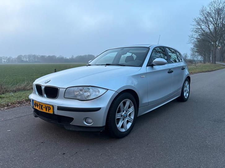 BMW 1-Serie 1.6 116I 2006 Grijs, Auto's, BMW, Particulier, 1-Serie, ABS, Airbags, Airconditioning, Alarm, Climate control, Elektrische buitenspiegels