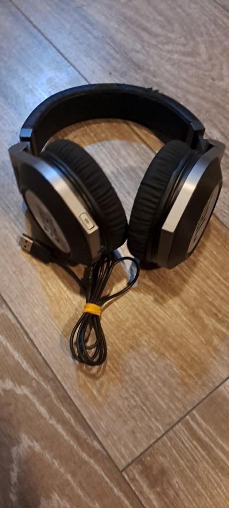 Aangeboden Draadloze JBL Synchros E50BT koptelefoon !!, Audio, Tv en Foto, Koptelefoons, Gebruikt, Over oor (circumaural), Overige merken