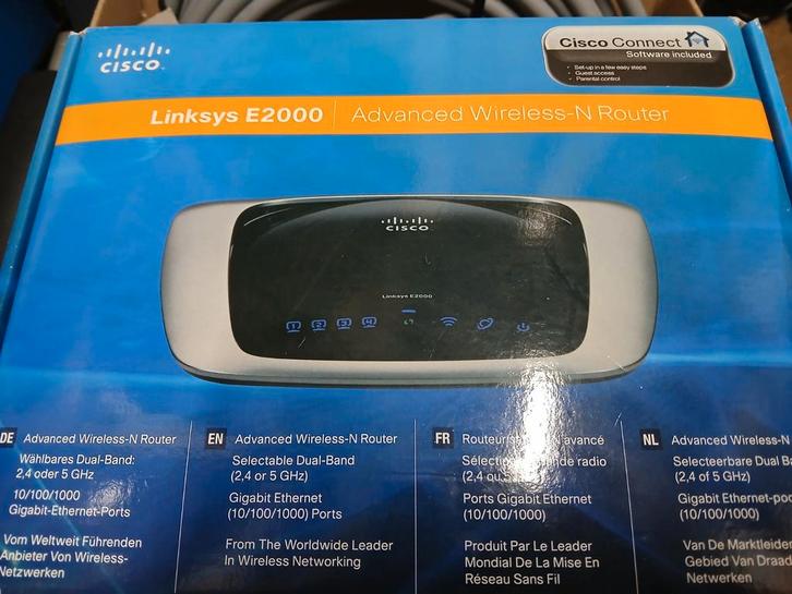 Linksys E2000 Gigabit Router, Computers en Software, Routers en Modems, Zo goed als nieuw, Router, Ophalen of Verzenden