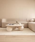 Prachtige ronde travertin salontafel met bollen, Rond, Nieuw, Ophalen of Verzenden, 75 cm of meer