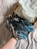 Yeezy Foam RNR maat 40.5 mx carbon, Zwart, Nieuw, Ophalen of Verzenden, Sneakers of Gympen