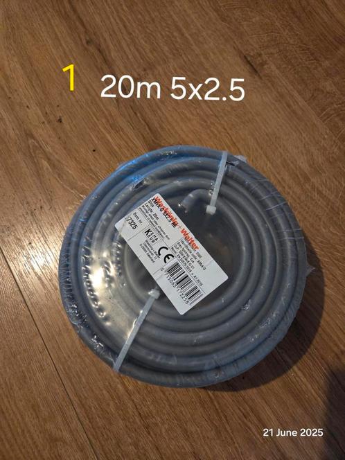 Diverse elektrische kabels - veel soorten en lengtes, Doe-het-zelf en Verbouw, Elektra en Kabels, Zo goed als nieuw, Kabel of Snoer
