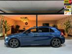 Mercedes-Benz A-klasse 200 AMG Line Edition Garantie Pano Am, Gebruikt, Zwart, 4 cilinders, Blauw