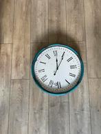 Klok 50 cm, Ophalen of Verzenden, Zo goed als nieuw, Analoog, Wandklok