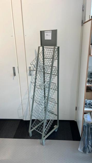 Kranten rek, lectuur standaard, Folderrek, stripboeken beschikbaar voor biedingen