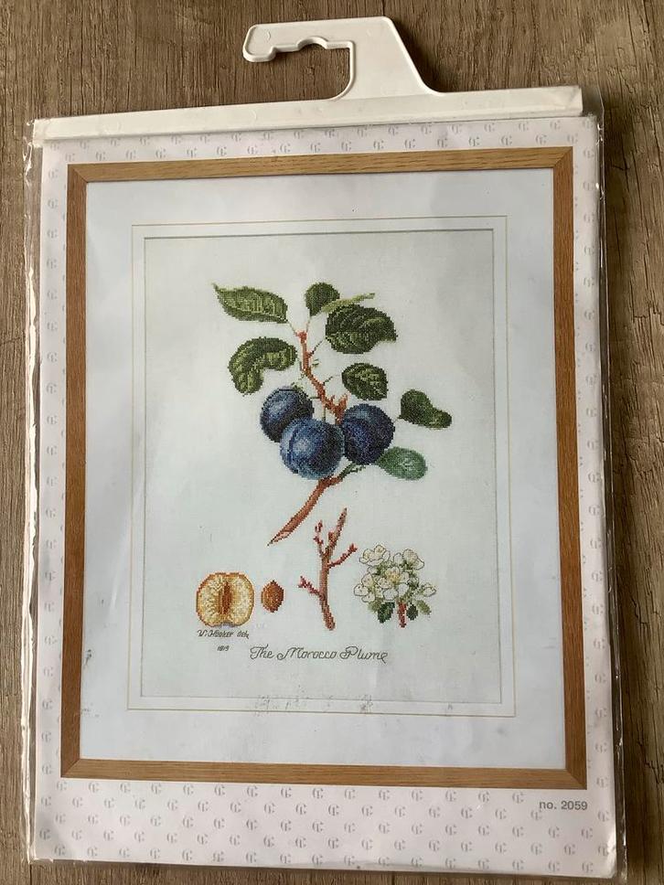 Thea Gouverneur Borduurpakket Pruim, Hobby en Vrije tijd, Borduren en Borduurmachines, Nieuw, Borduurpakket, Handborduren, Ophalen of Verzenden