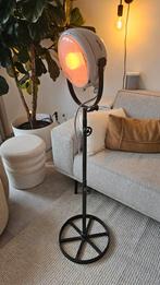 Industriële Vloerlamp met Koplamp Design, Ophalen, 100 tot 150 cm, Zo goed als nieuw, Metaal