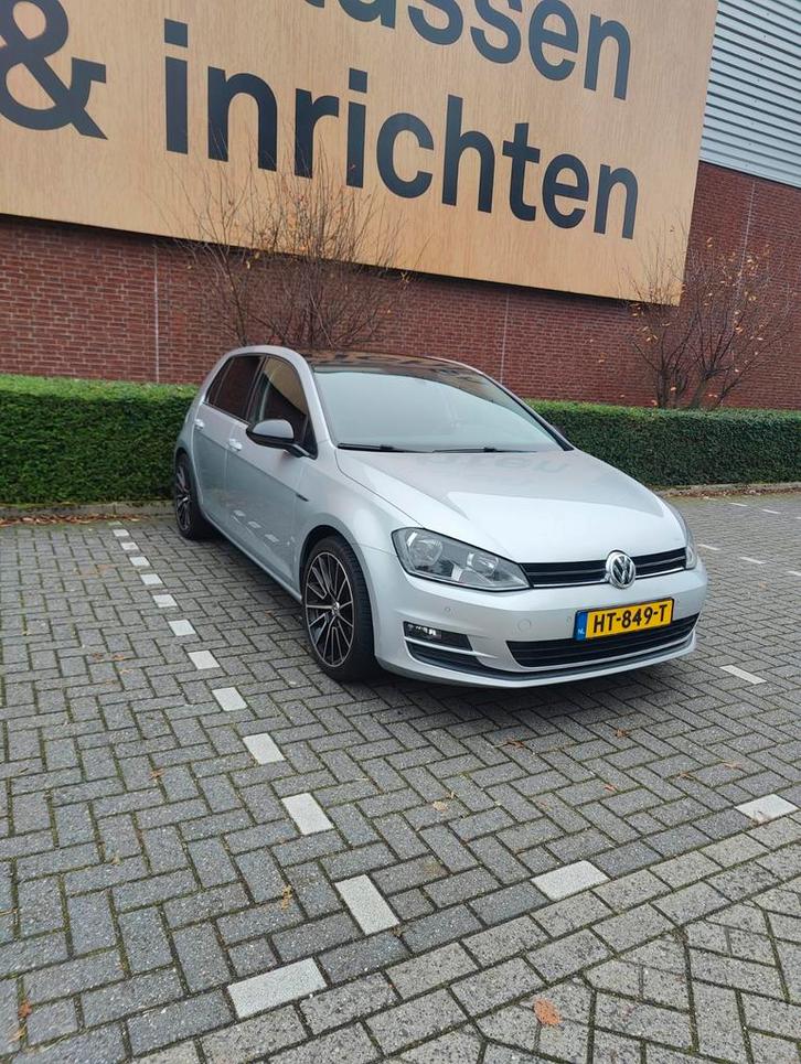 Volkswagen Golf 1.0 TSI Automaat, Auto's, Volkswagen, Particulier, Golf, ABS, Achteruitrijcamera, Airbags, Airconditioning, Alarm