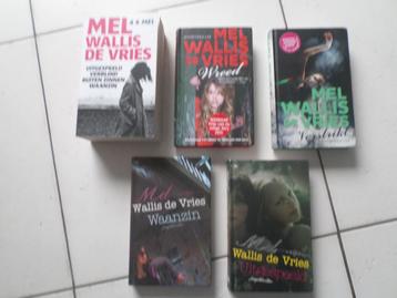 Boeken MEL WALLIS DE VRIES beschikbaar voor biedingen