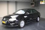 Volkswagen Passat 1.8 TFSI NL Auto, Clima Nette Auto, Nieuwe, Auto's, Gebruikt, 4 cilinders, Parkeersensor, Zwart