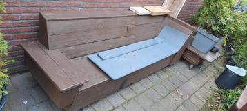 Zelfgemaakte Loungebank beschikbaar voor biedingen