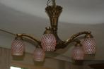 lamp met 5 oudroze kapjes aan koperen armatuur, Ophalen, Zo goed als nieuw, Glas, 50 tot 75 cm