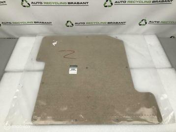 Portier Bekleding Achter Renault Master 3 NIEUW 829A12145R beschikbaar voor biedingen