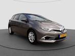 Toyota Auris 1.8 Hybrid Executive | Navigatie | Camera | Tre, 136 pk, Gebruikt, 4 cilinders, Leder en Stof