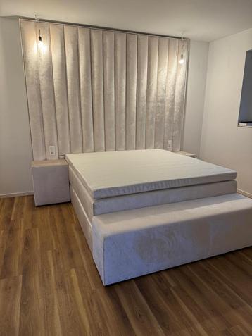 Bed op maat / boxspring op maat gemaakt / eigen fabriek  beschikbaar voor biedingen