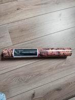 Graham & Brown 1 rol behang New Eden Moerbei, Huis en Inrichting, Stoffering | Behang, Ophalen, Minder dan 10 m², Paars