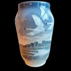 Royal Copenhagen Denmark – Vliegende Zwanen – 1955/1217, Antiek en Kunst, Antiek | Vazen, Ophalen