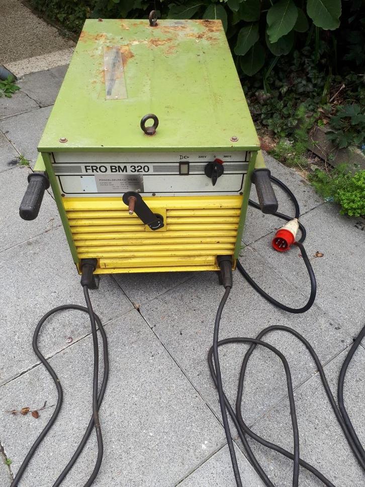 Gelijkstroom lasapperaat,  380 V, 320 Amp., Doe-het-zelf en Verbouw, Gereedschap | Lasapparaten, Zo goed als nieuw, Elektroden