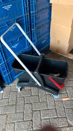 Nieuwe schoonmaakkar + wringer + diverse schoonmaak emmers, Ophalen of Verzenden