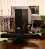 Microsoft Xbox 360 Slim 4GB + Kinect, Games, en meer, Spelcomputers en Games, Spelcomputers | Xbox 360, Met 2 controllers, 360 Elite of Super Elite