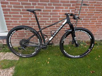 Canyon Exceed CF SL 8.0 - maat M beschikbaar voor biedingen