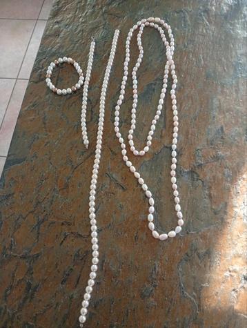 Faux parel kettingset beschikbaar voor biedingen