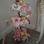 Hele mooie etagere  goudkleur met zijdebloemen, Ophalen of Verzenden, Zo goed als nieuw