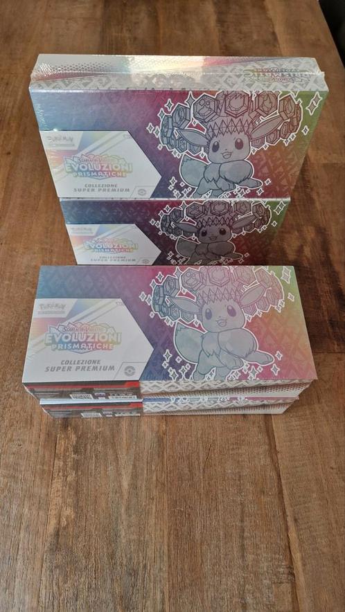 Pokemon Prismatic Evolutions SPC Italiaans Sealed, Hobby en Vrije tijd, Verzamelkaartspellen | Pokémon, Nieuw, Ophalen of Verzenden
