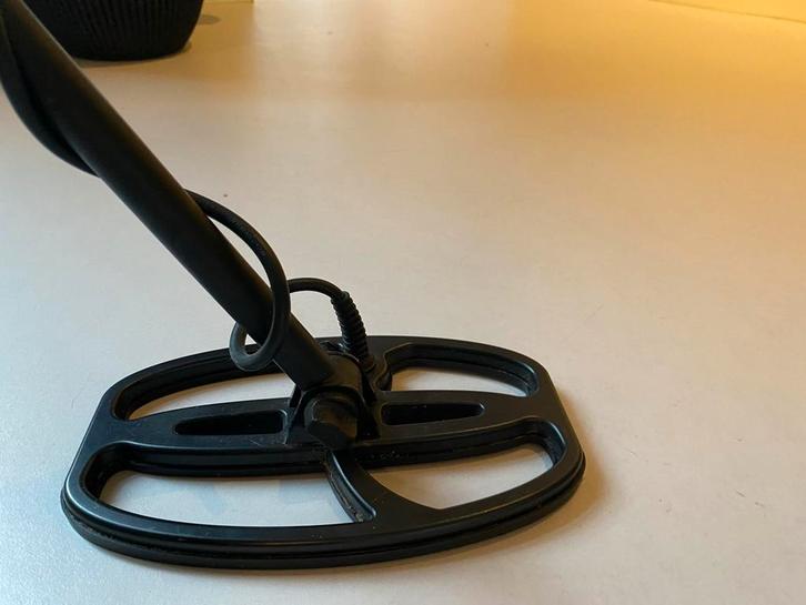 Quest X10 Pro Metaaldetector - Zoek de schatten!, Hobby en Vrije tijd, Metaaldetectors, Zo goed als nieuw, Meer dan 30 cm, Overige merken