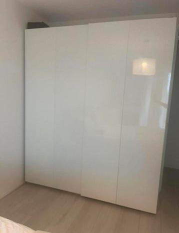 IKEA PAX kast totaal 3 meter breed met 2 schuifdeuren