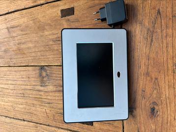 Digitale fotolijst beschikbaar voor biedingen