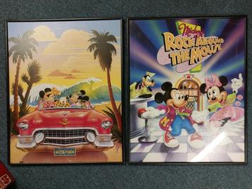 Twee leuke oude posters van Mickey en Minnie Mouse - Disney beschikbaar voor biedingen
