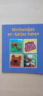 Marloes Bier - Minihondjes en -katjes haken, Ophalen of Verzenden, Zo goed als nieuw