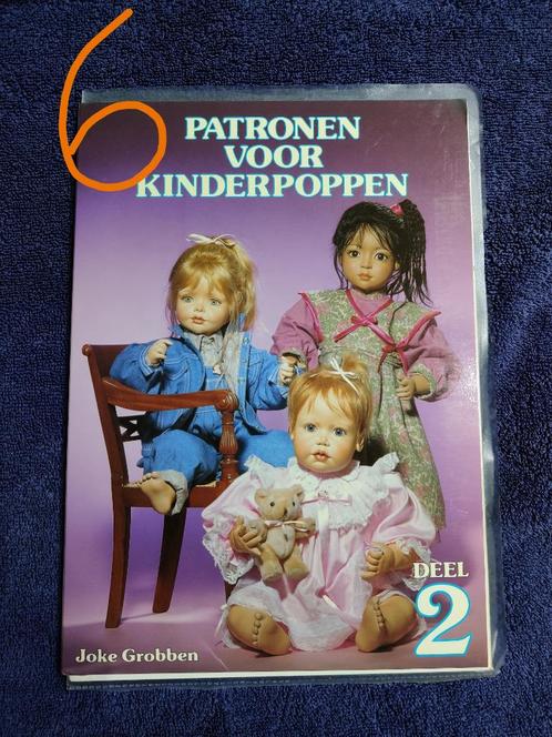 8 boeken kinderpoppen/exotische poppen, Boeken, Hobby en Vrije tijd, Zo goed als nieuw, Poppen maken, Ophalen of Verzenden