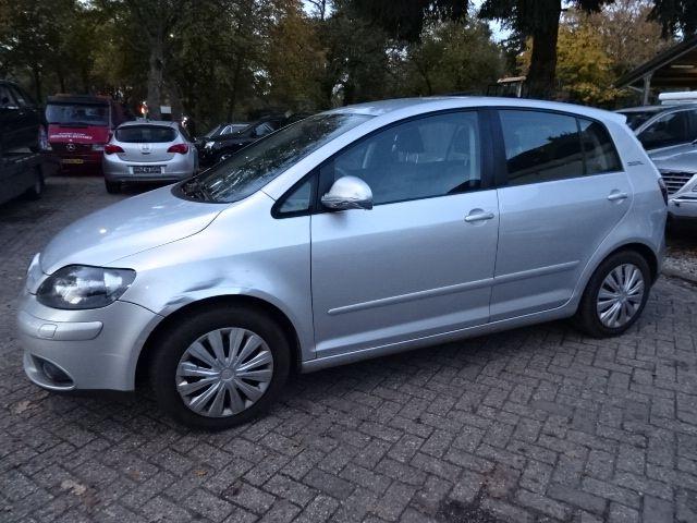 VW Golf 5 plus bj 2007 1.6 BSE 5 gang Zilver voor demontage., Gebruikt, -, Volkswagen, -