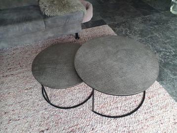 Salon tafelset stijlvol zilver design  beschikbaar voor biedingen
