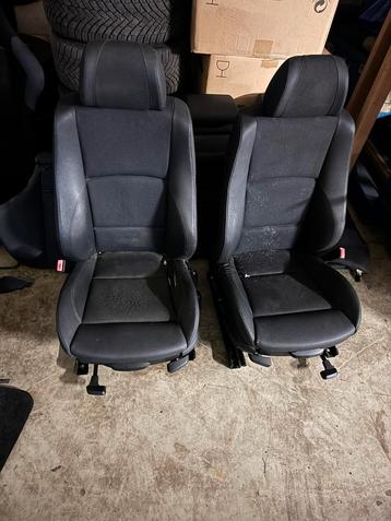 Delen bmw E87 130I 1serie beschikbaar voor biedingen