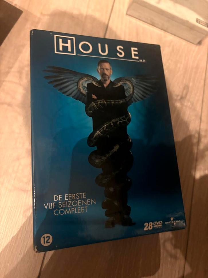House M.D. Seizoen 1-5 DVD Box, Cd's en Dvd's, Dvd's | Tv en Series, Zo goed als nieuw, Drama, Boxset, Vanaf 12 jaar, Ophalen of Verzenden