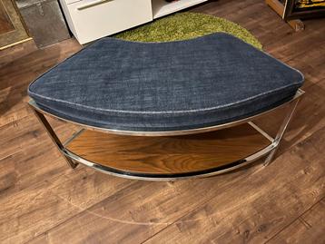 Bankje uniek en handgemaakt bijzondere vorm beschikbaar voor biedingen