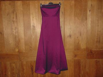 Avondjurk Mexx in zeer goede staat beschikbaar voor biedingen