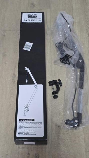Microfoon arm DAP D8120 Broadcast Stand PRO beschikbaar voor biedingen