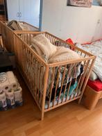 Ledikant spijlen bedje kinderbed box bedje, Ophalen, Gebruikt, Rechthoekig