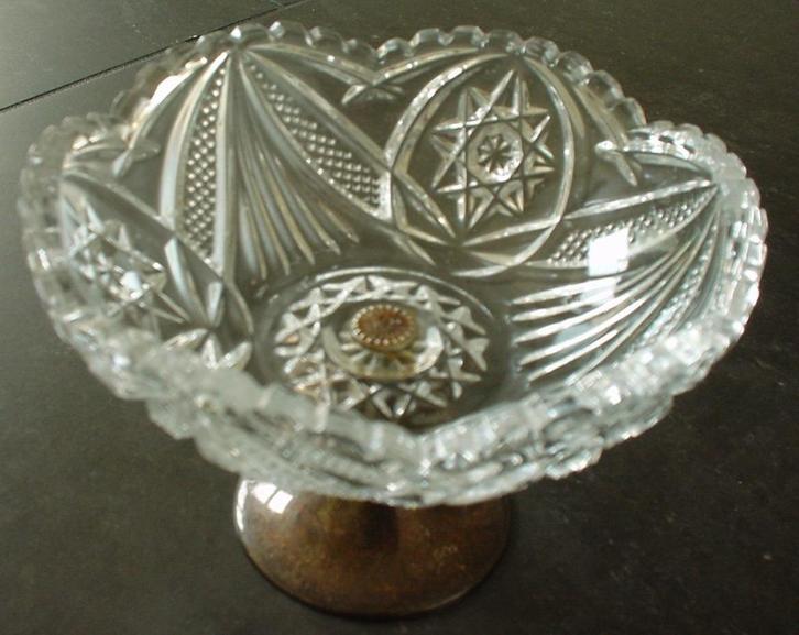 Bonbonnière/bonbonschaaltje kristal - 24% loodgehalte glas, Antiek en Kunst, Antiek | Glas en Kristal, Ophalen