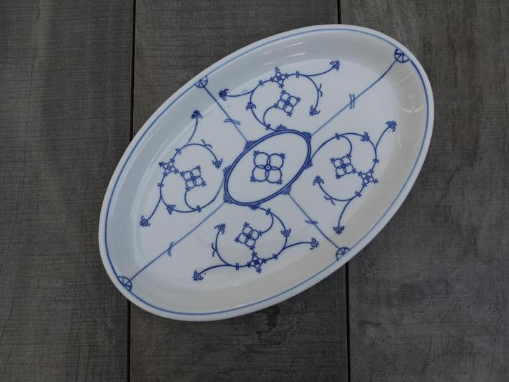 Blau Saks Jager - Serveerschaal - Cake-/koekschaal, Huis en Inrichting, Keuken | Servies, Zo goed als nieuw, Schaal of Schalen