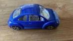 Blauwe Volkswagen ( kever )new beetle (burago ), Hobby en Vrije tijd, Modelauto's | 1:24, Ophalen of Verzenden, Gebruikt