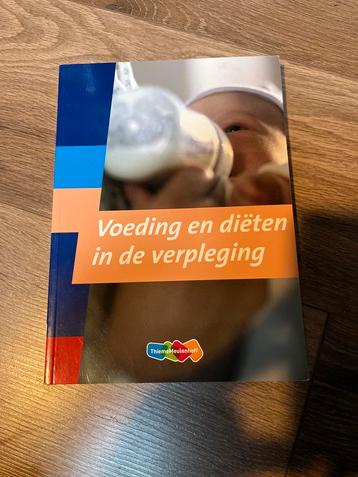 Voeding en diëten in de verpleging beschikbaar voor biedingen