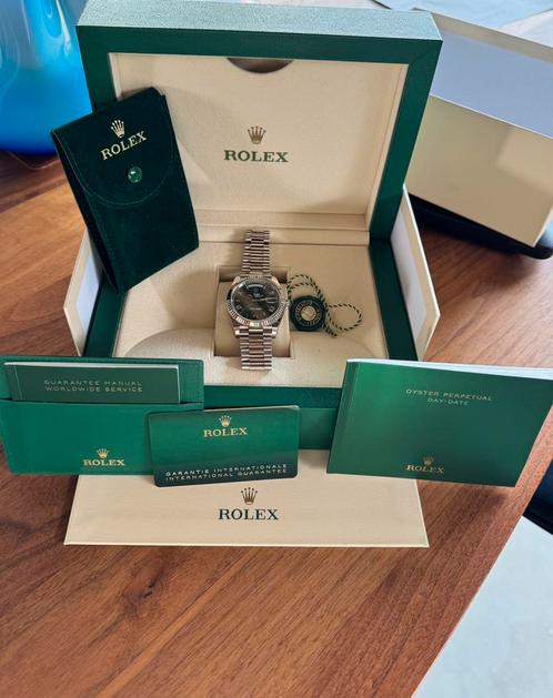 Rolex Day-Date 40 2021 Olive green dial white gold, Sieraden, Tassen en Uiterlijk, Horloges | Heren, Zo goed als nieuw, Polshorloge